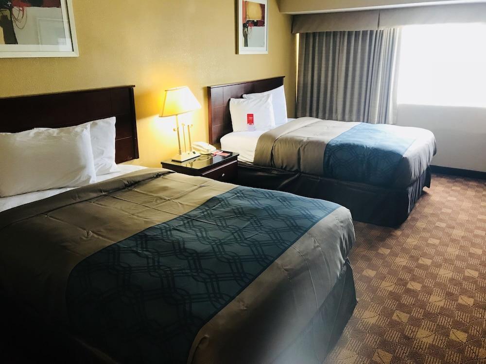 Rodeway Inn סנדסטון מראה חיצוני תמונה