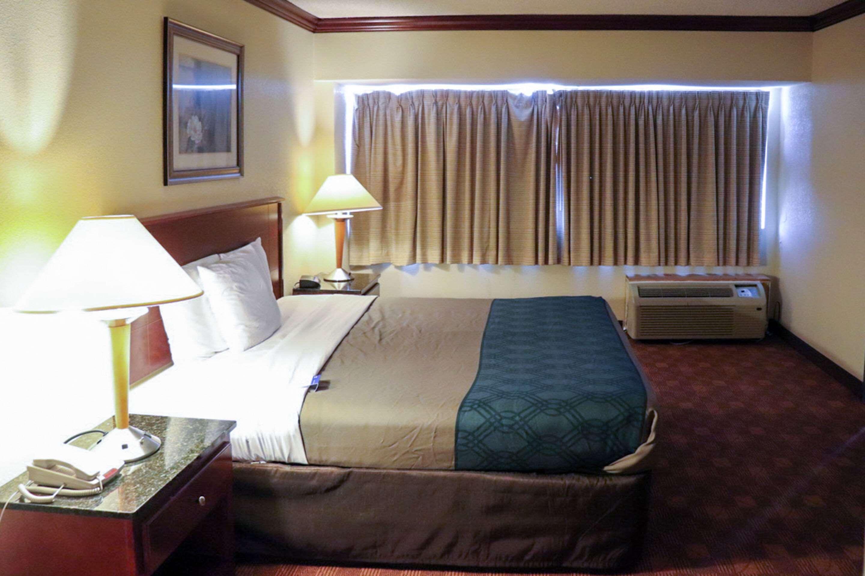 Rodeway Inn סנדסטון מראה חיצוני תמונה