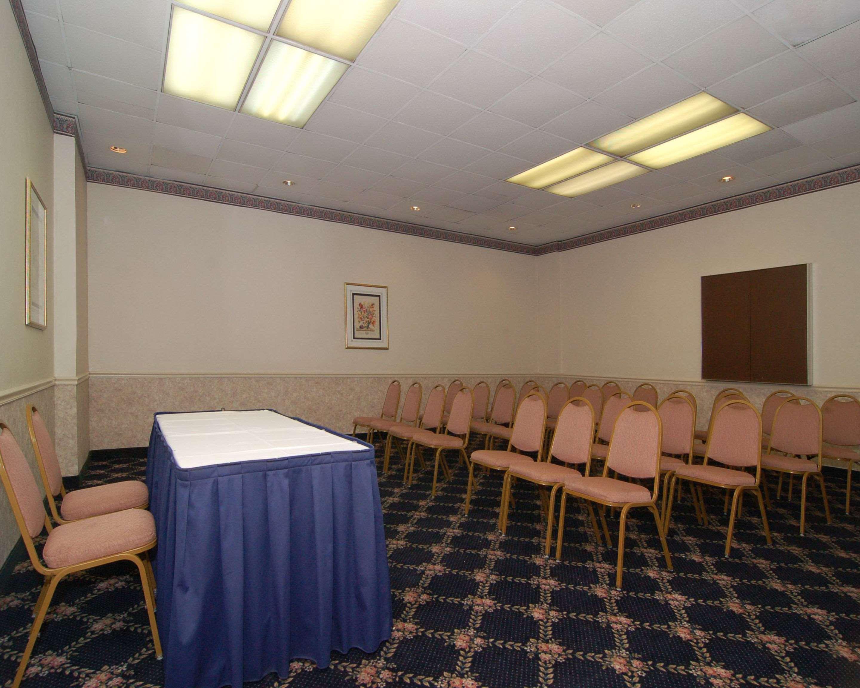 Rodeway Inn סנדסטון מראה חיצוני תמונה