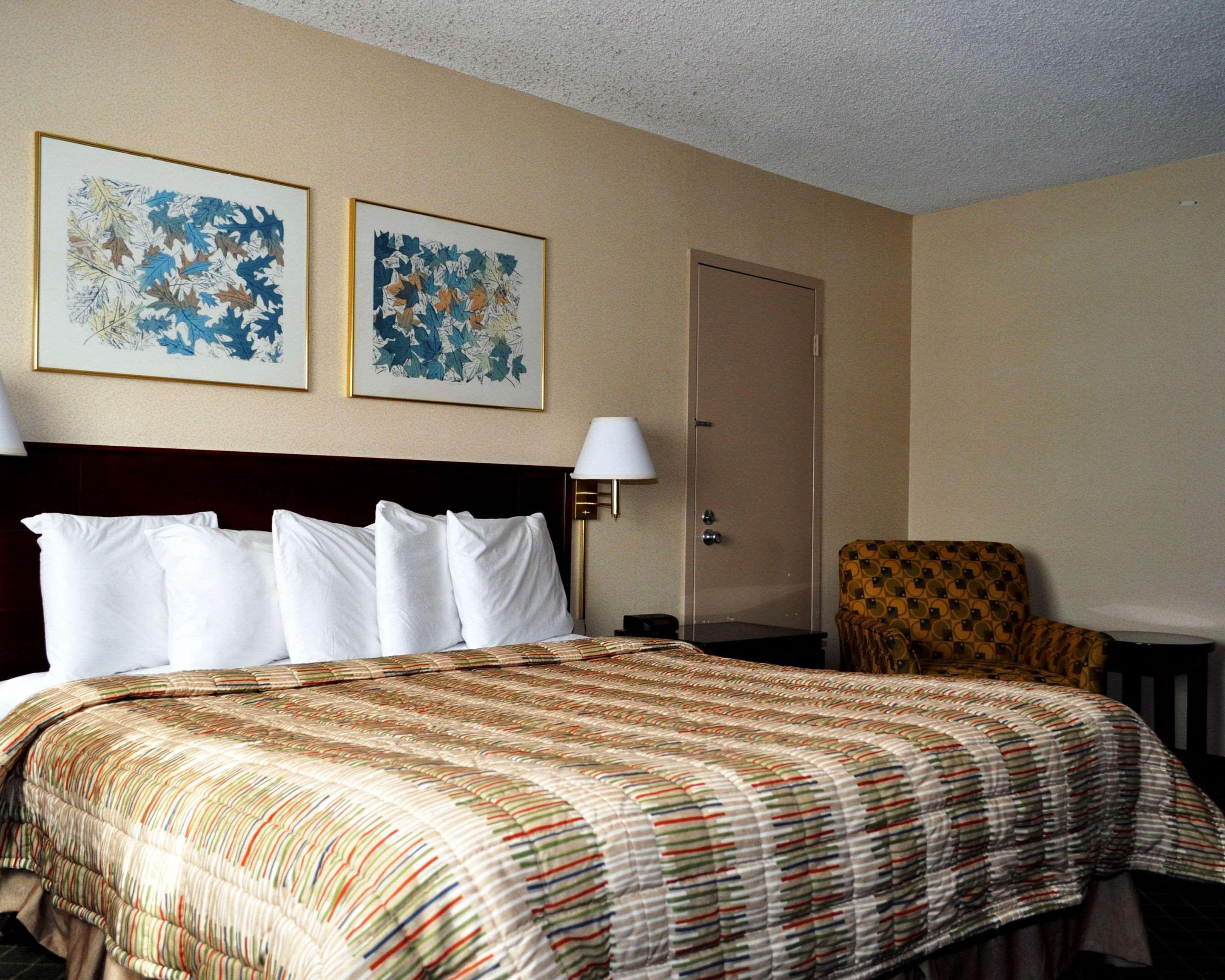 Rodeway Inn סנדסטון מראה חיצוני תמונה