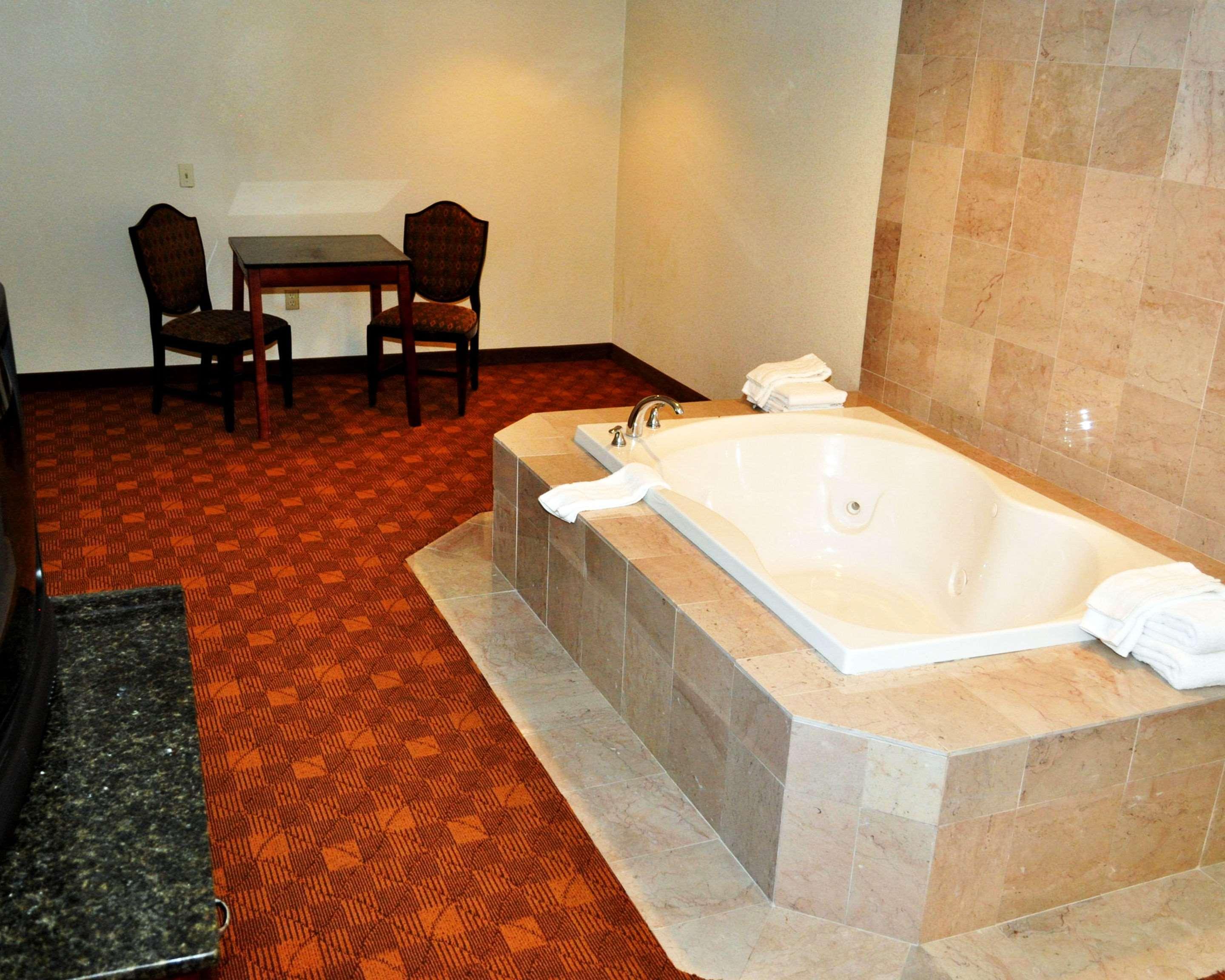 Rodeway Inn סנדסטון מראה חיצוני תמונה