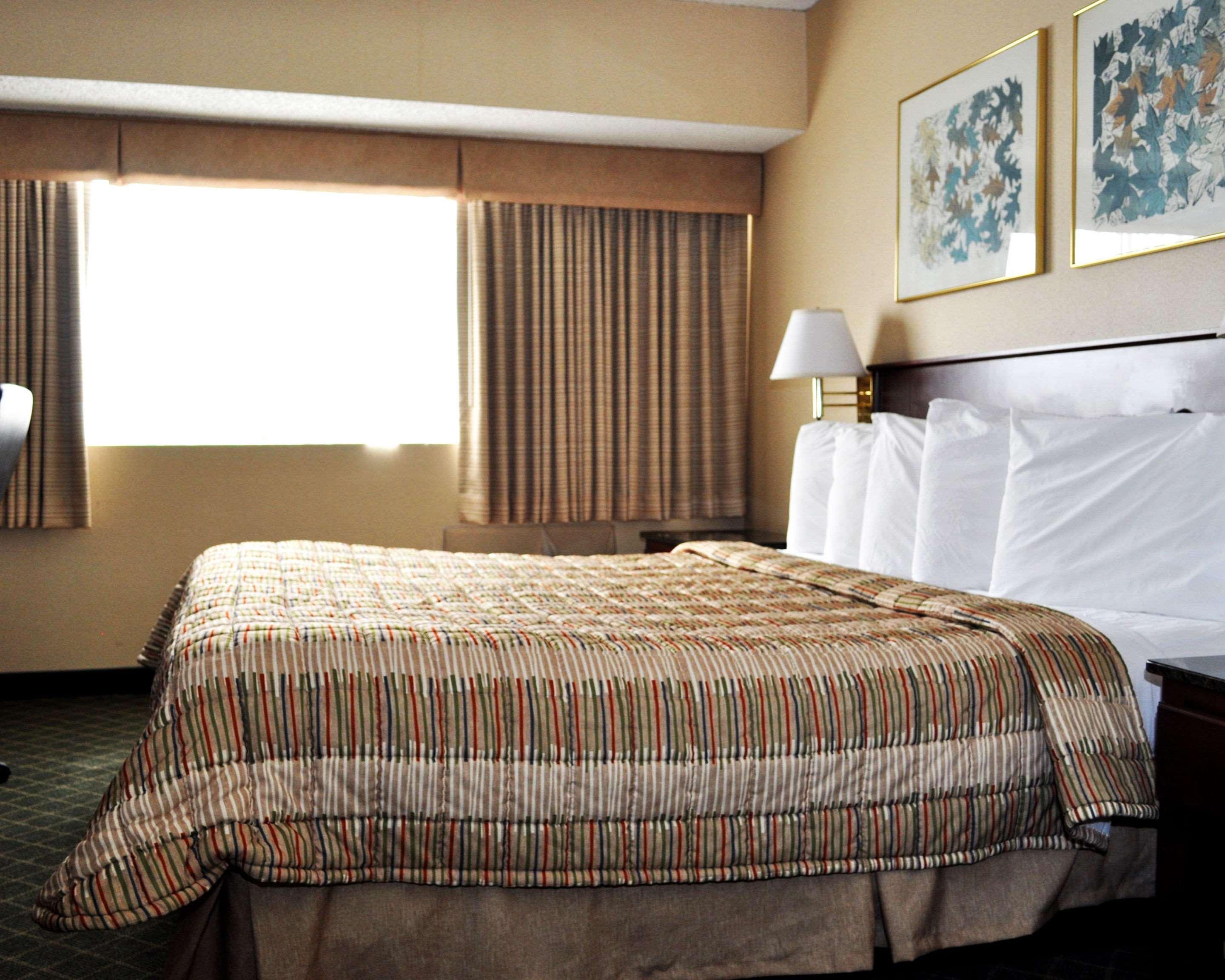 Rodeway Inn סנדסטון מראה חיצוני תמונה