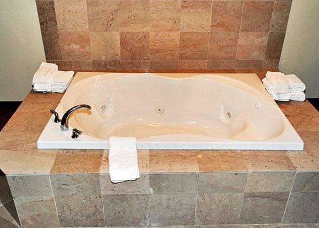 Rodeway Inn סנדסטון חדר תמונה