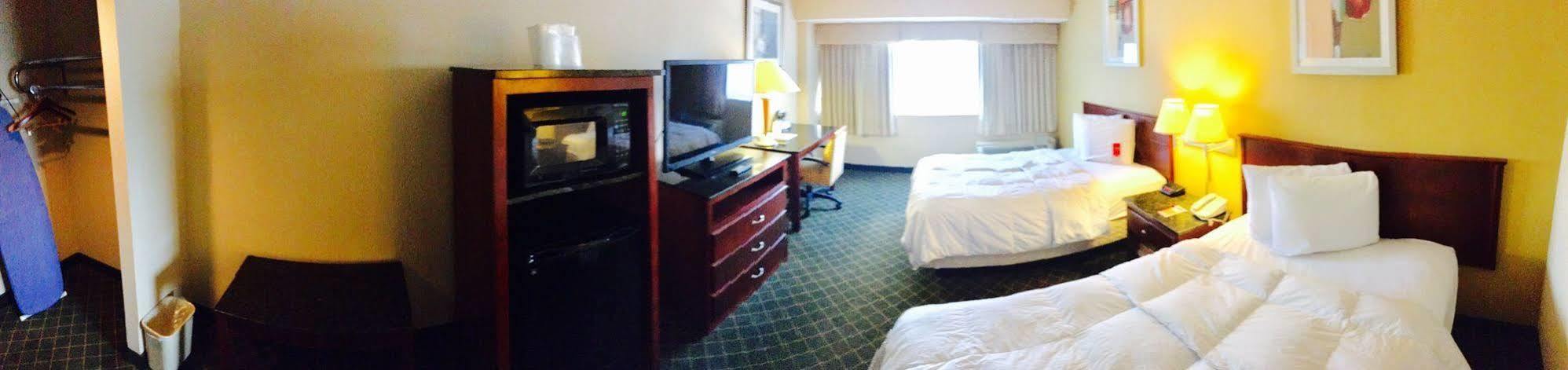 Rodeway Inn סנדסטון מראה חיצוני תמונה